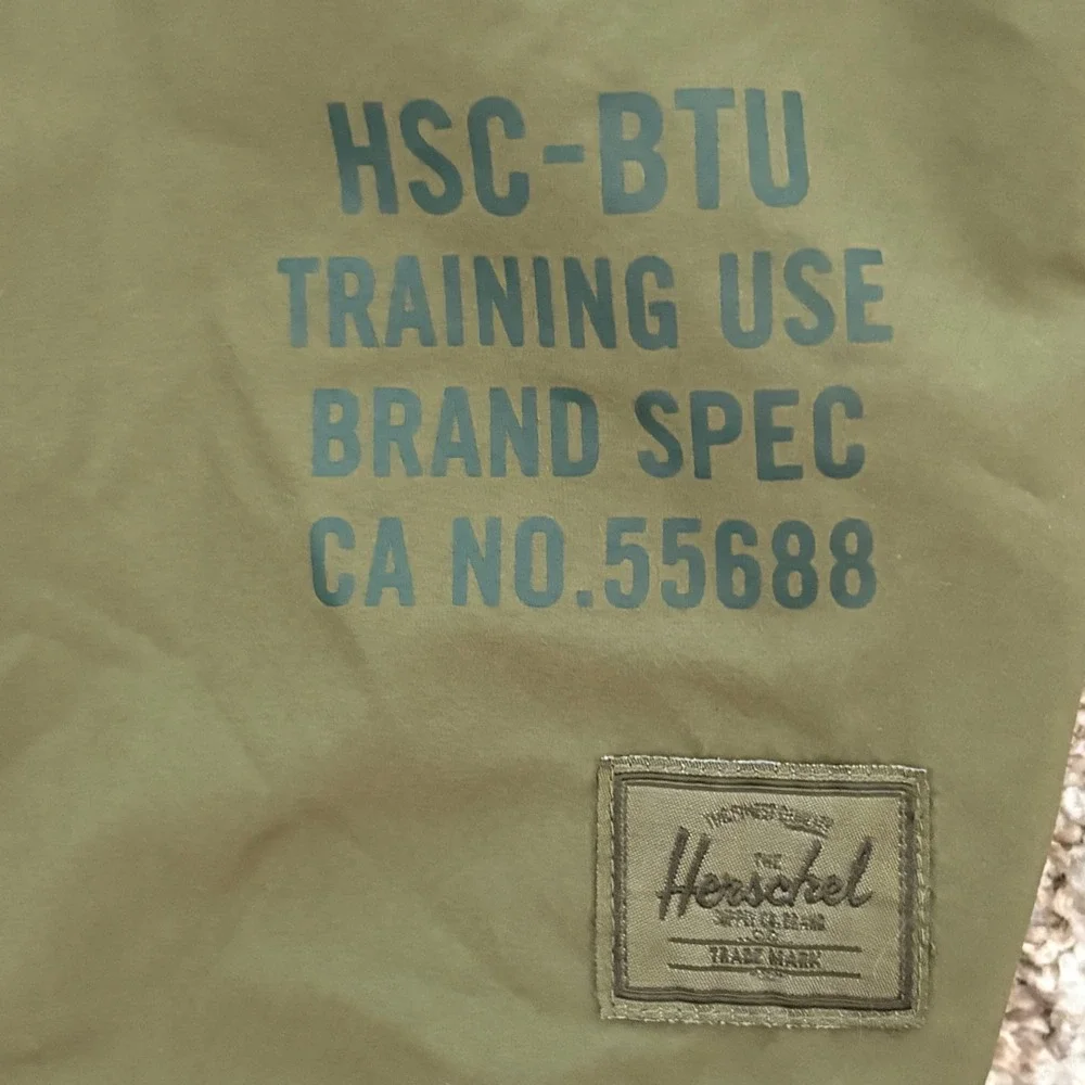 Herschel Supply Co. Training Shorts Mens Large Green HSC-BTU Athletic Mesh Lined